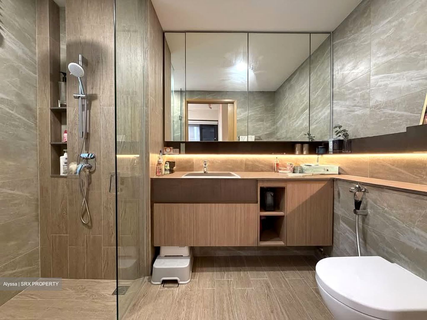 The Jovell (D17), Condominium #560937511